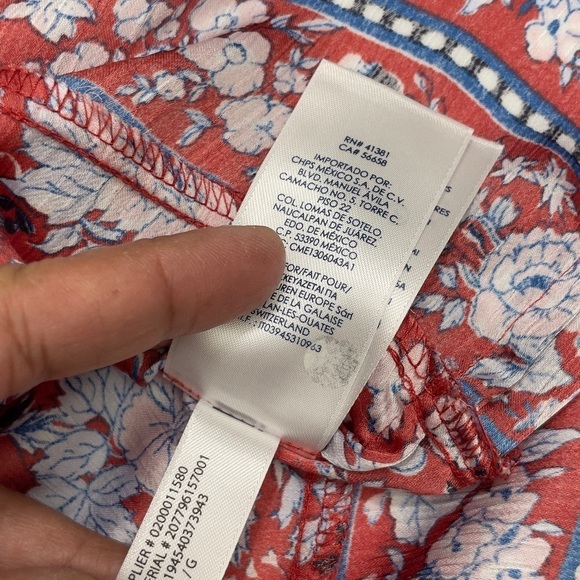 CHAPS RALPH LAUREN
WOMANS TUNIC BLOUSE SIZE P L/G RED MULTICOLOR
3/4 SLEEVE - Picture 13 of 14